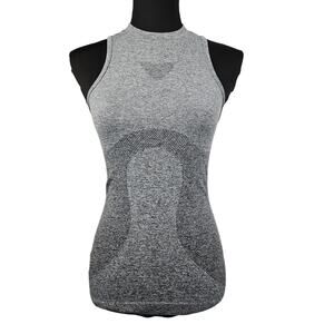 GYMSHARK WOMEN’S SEAMLESS GRAY OMBRE  STRETCH FIT HIGH NECK TANK TOP –  SIZE S/M